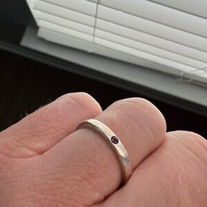 Elsa Peretti Tiffany & Co. Silver stackable with Ruby - Size 6